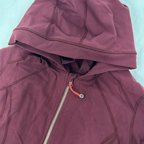 Lululemon Daily Practice Jacket. Size 8 - Picture 8 of 12
